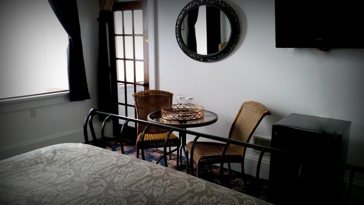 Mineral Point Hotel Buitenkant foto